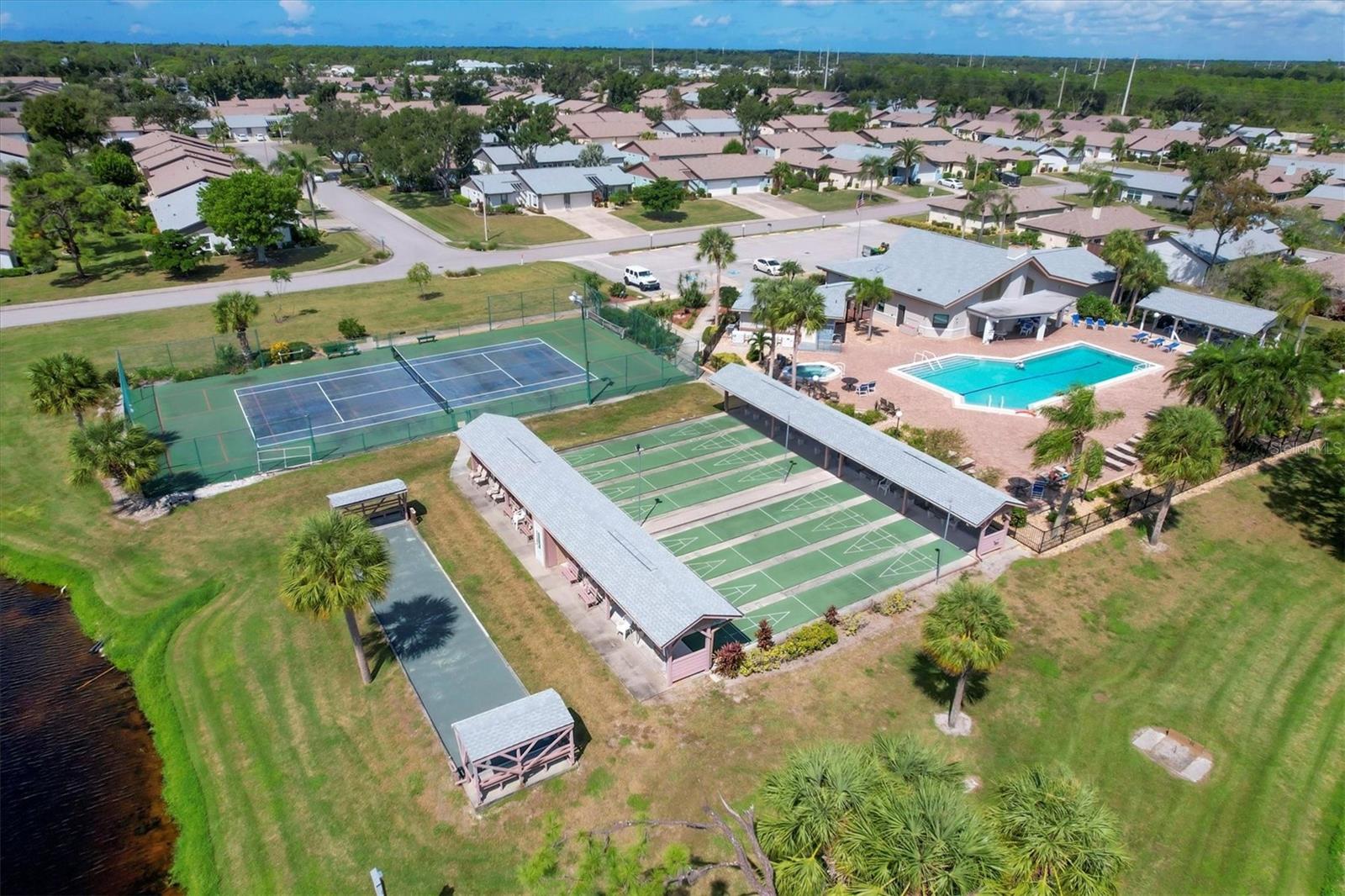 FOXWOOD - Residential