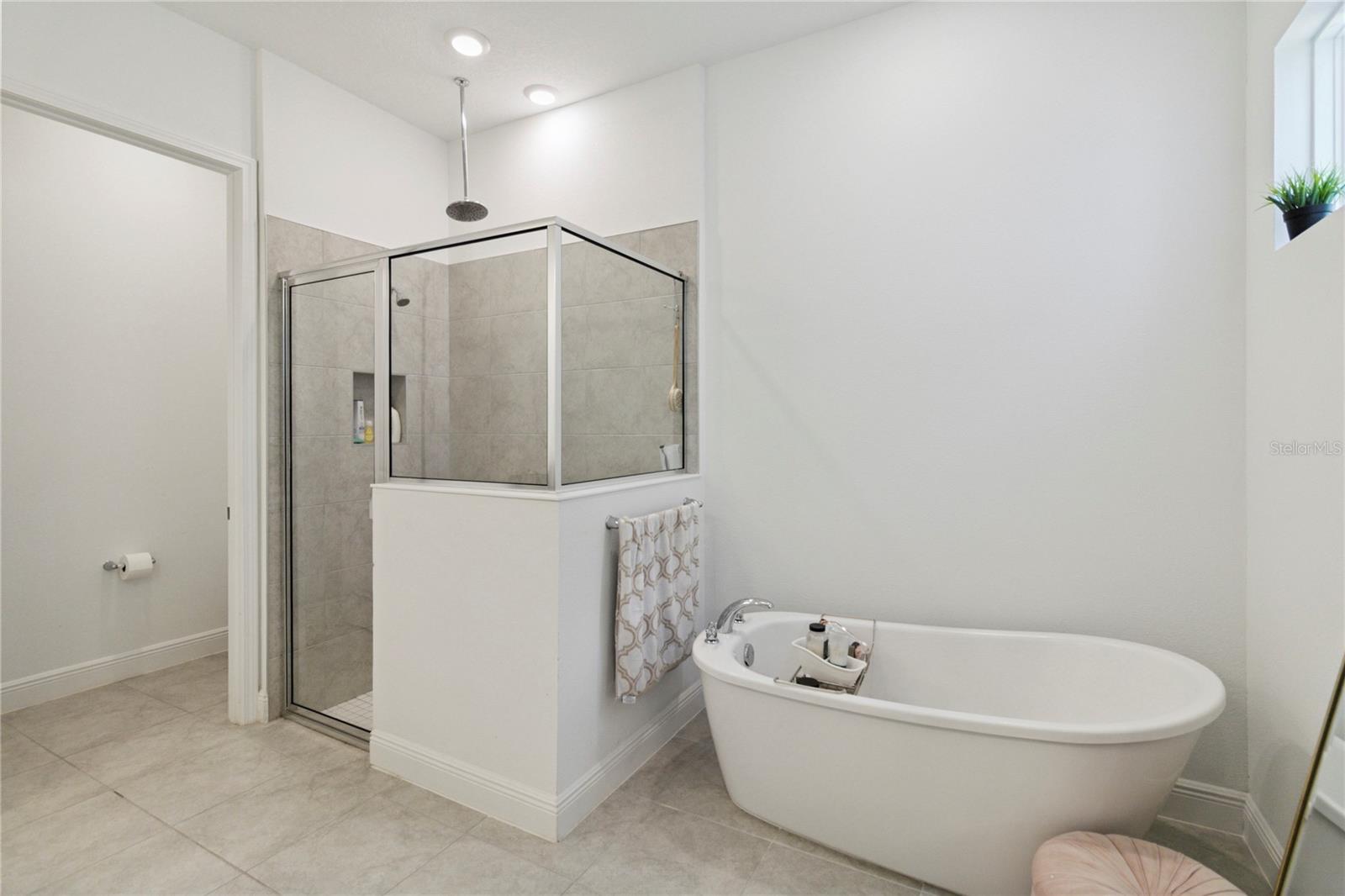 BELLA COLLINA WEST SUB - Residential