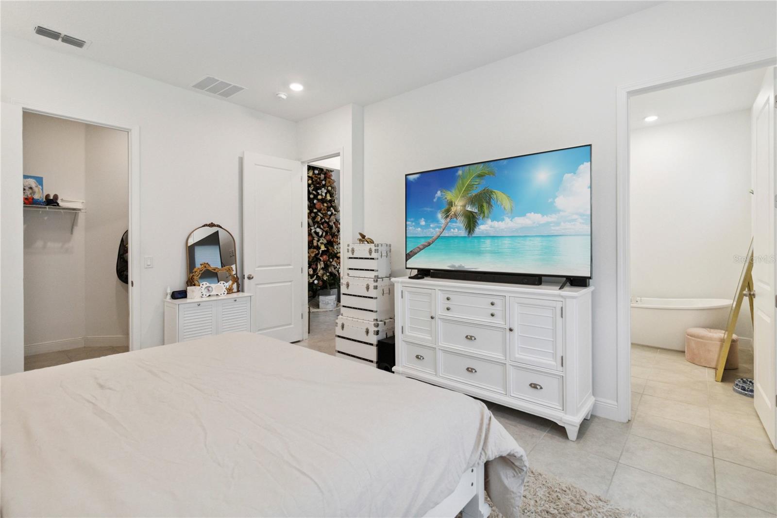 BELLA COLLINA WEST SUB - Residential