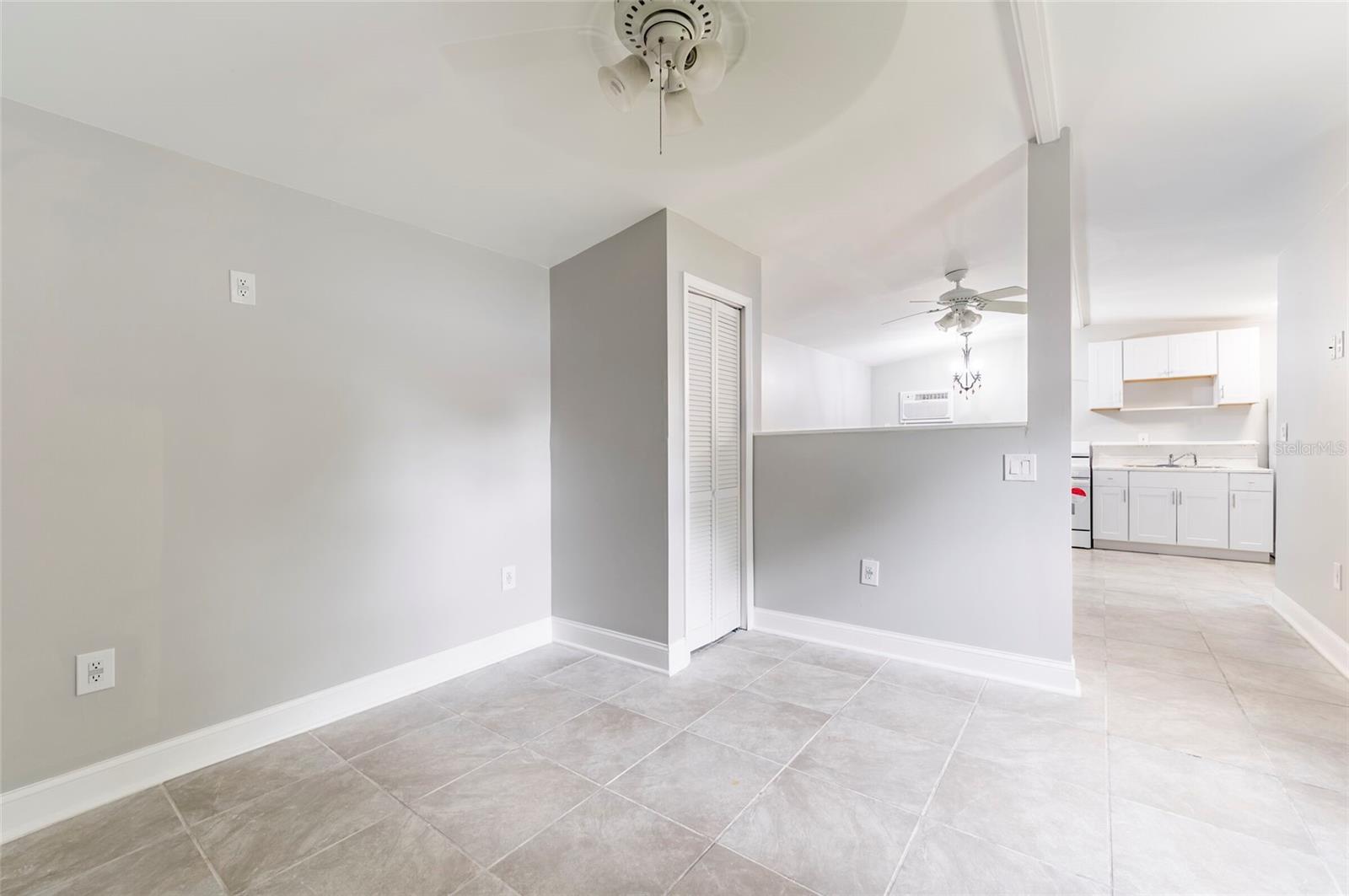 EDGEWATER PARK - Residential