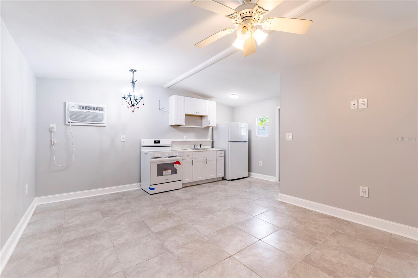 EDGEWATER PARK - Residential