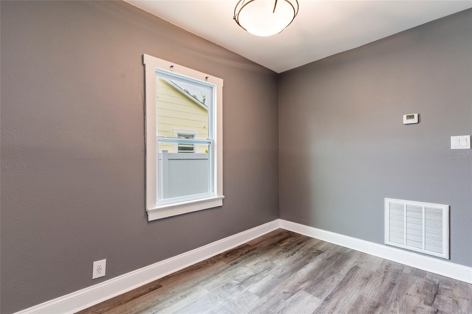 EDGEWATER PARK - Residential