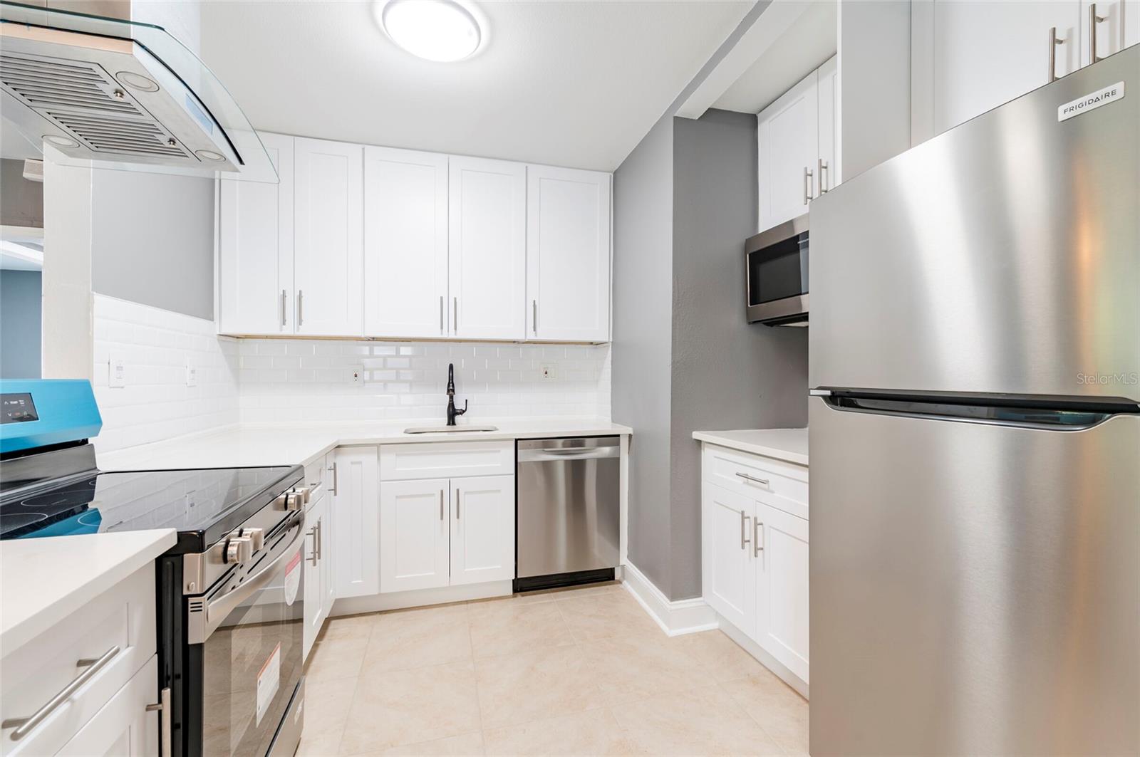 EDGEWATER PARK - Residential