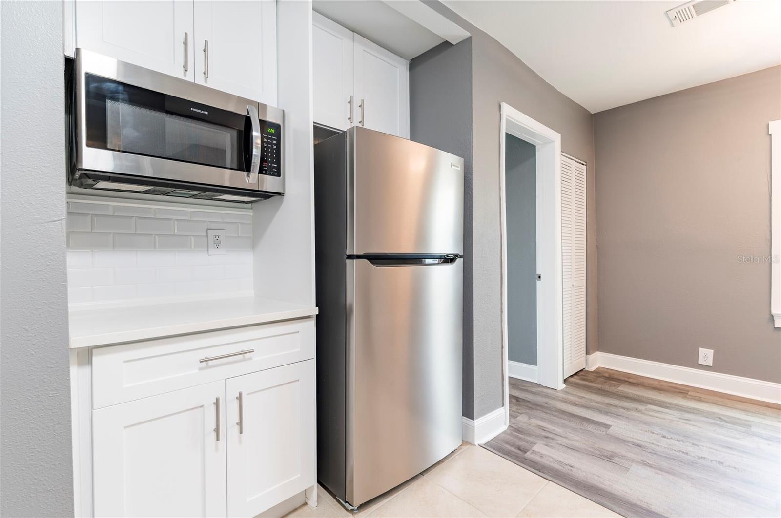 EDGEWATER PARK - Residential