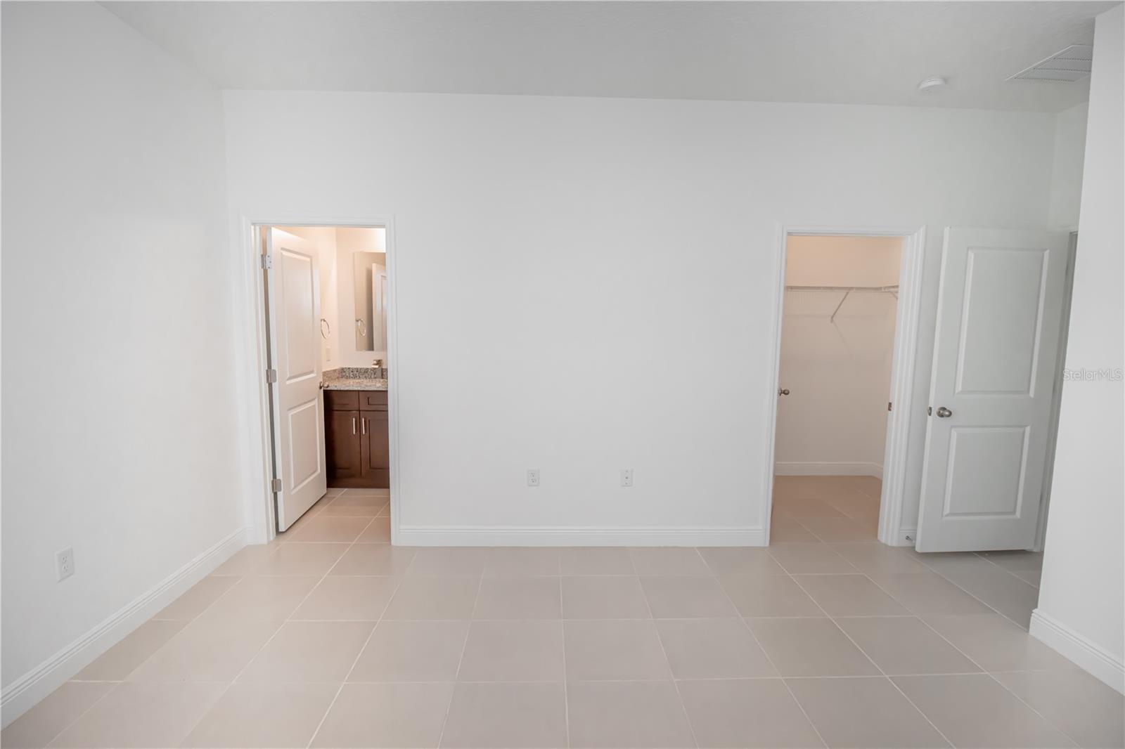 MARION OAKS - Residential