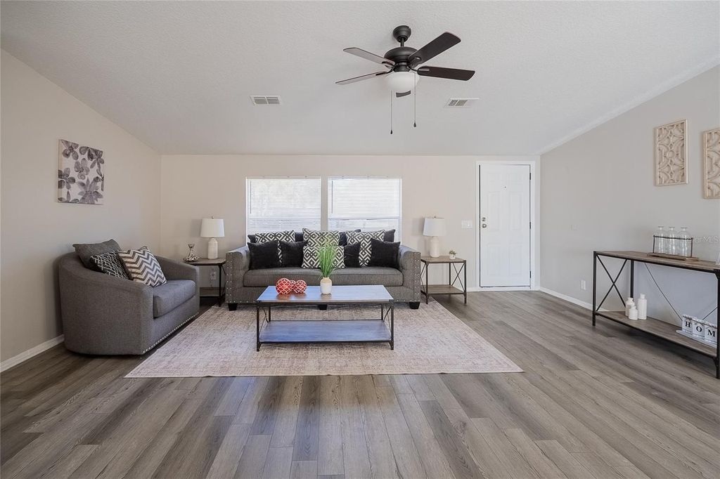 Photo of 952 Saddlewood Boulevard, Lakeland, FL 33809 (MLS # L4958344)