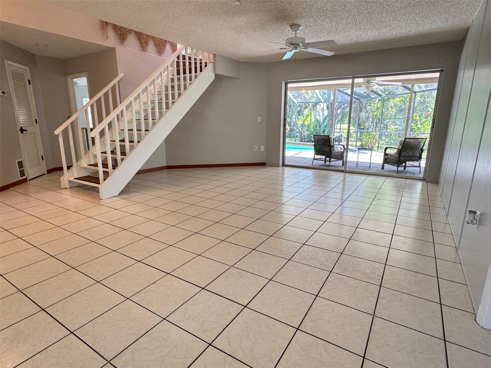 4256 KING RICHARD LANE