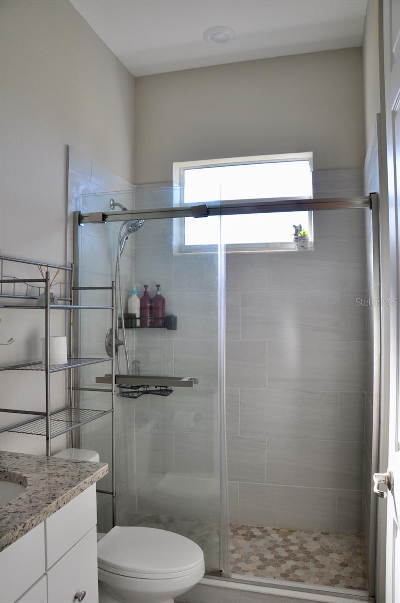 HARBOR WEST - Residential