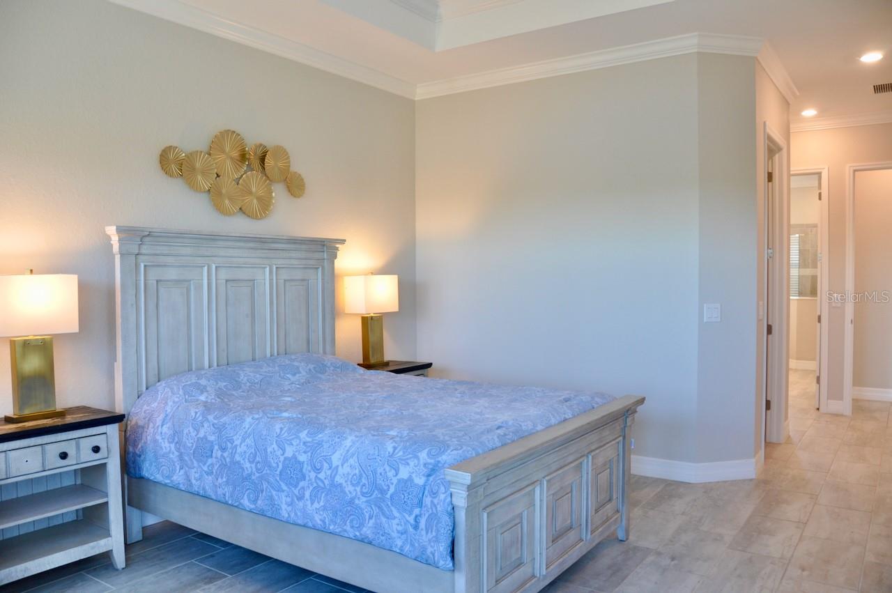 HARBOR WEST - Residential