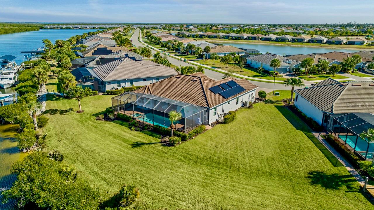 HARBOR WEST - Residential