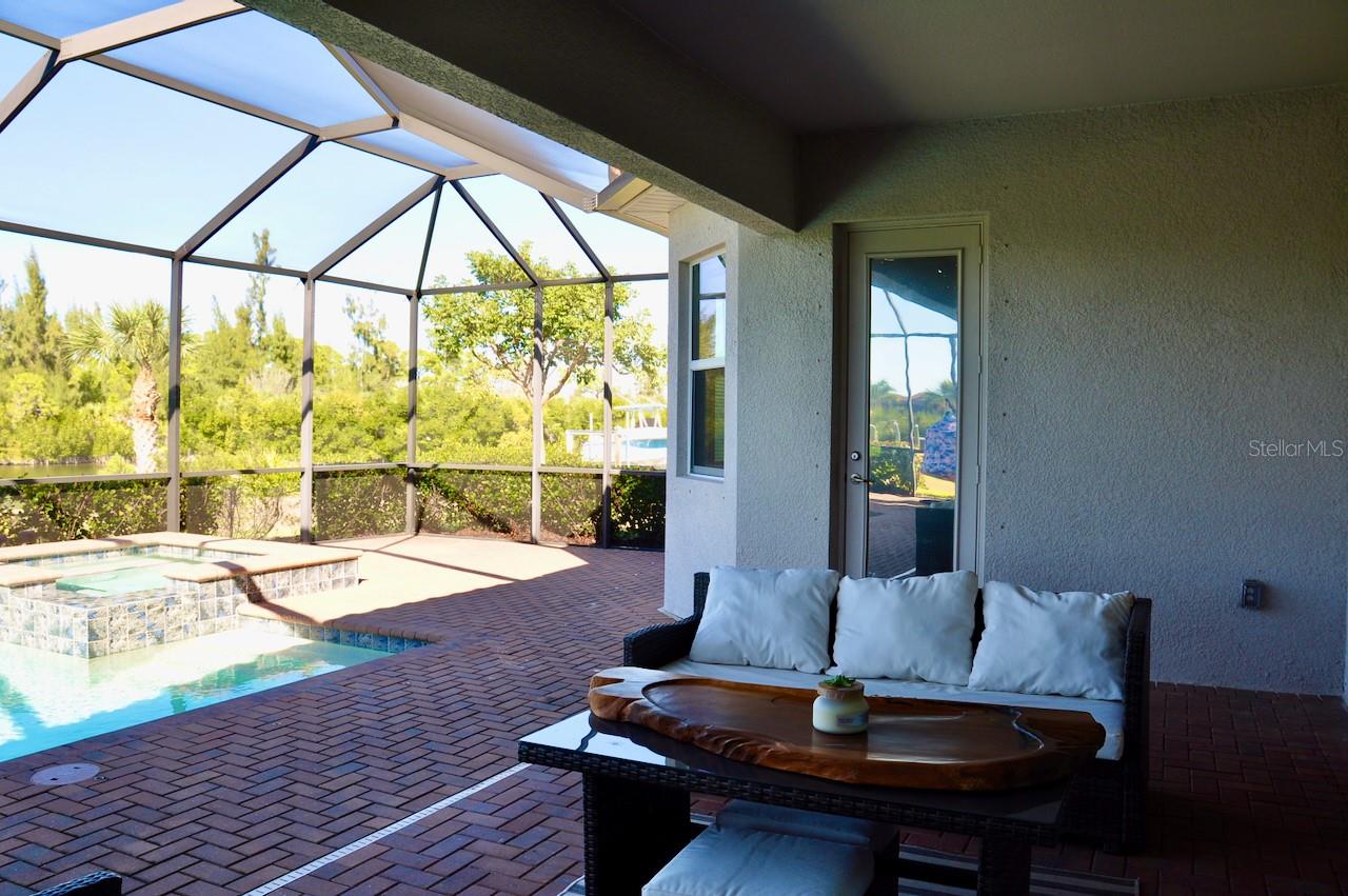 HARBOR WEST - Residential