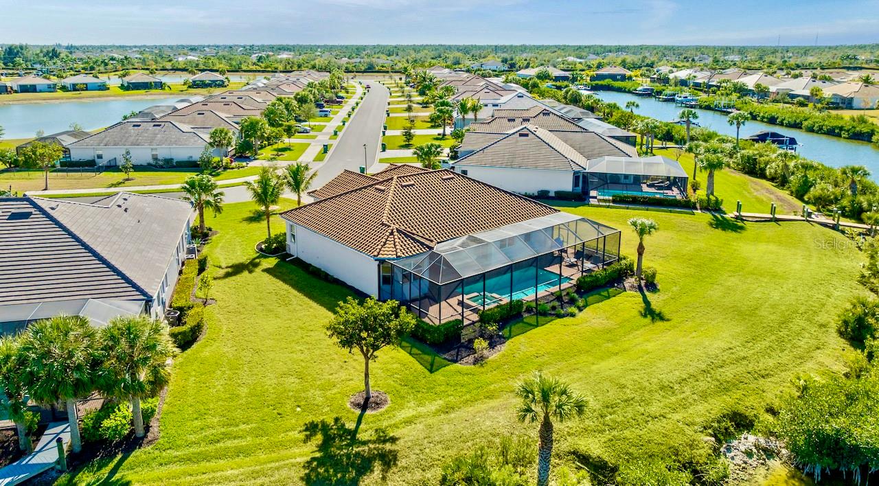 HARBOR WEST - Residential