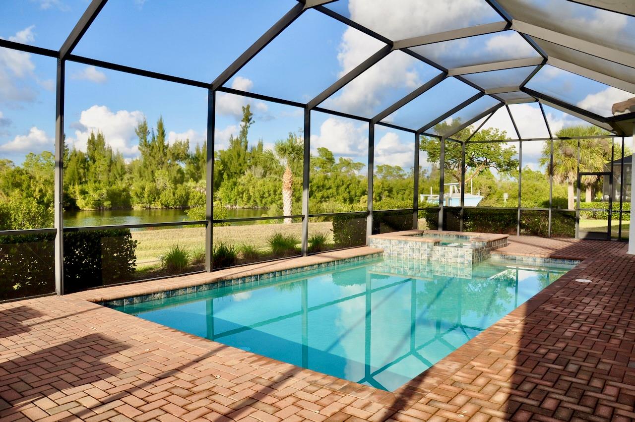 HARBOR WEST - Residential