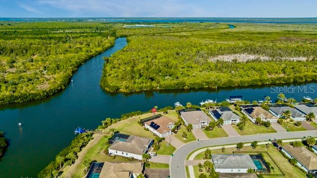 HARBOR WEST - Residential