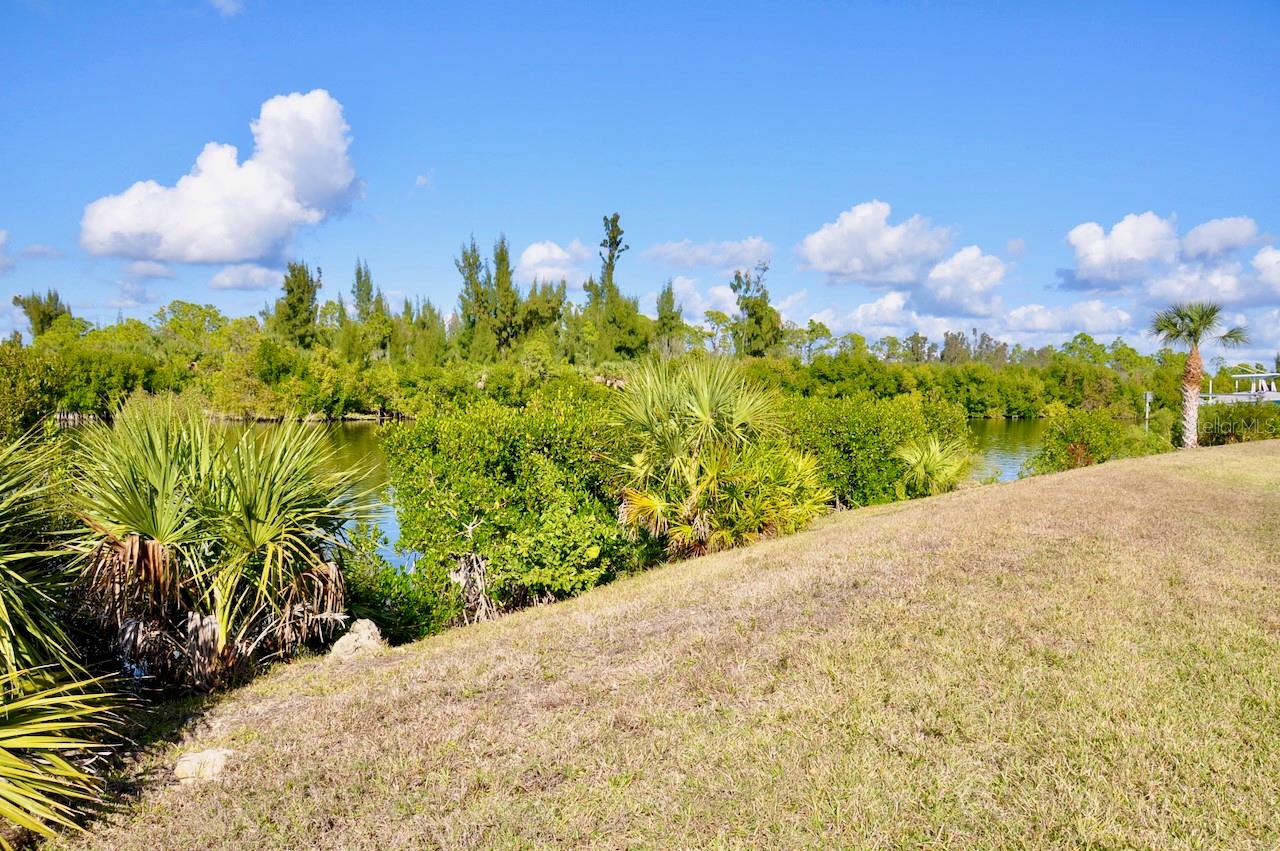 HARBOR WEST - Residential