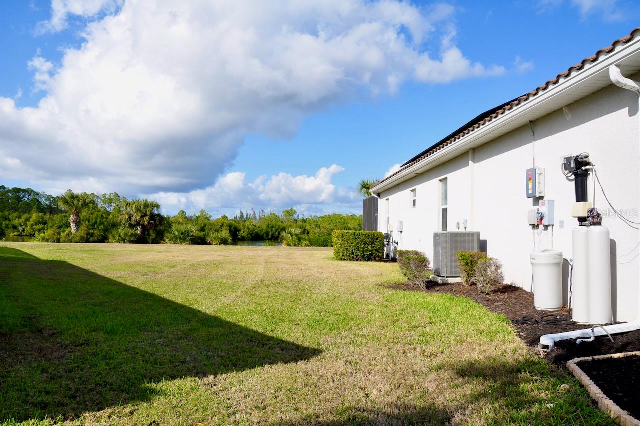 HARBOR WEST - Residential