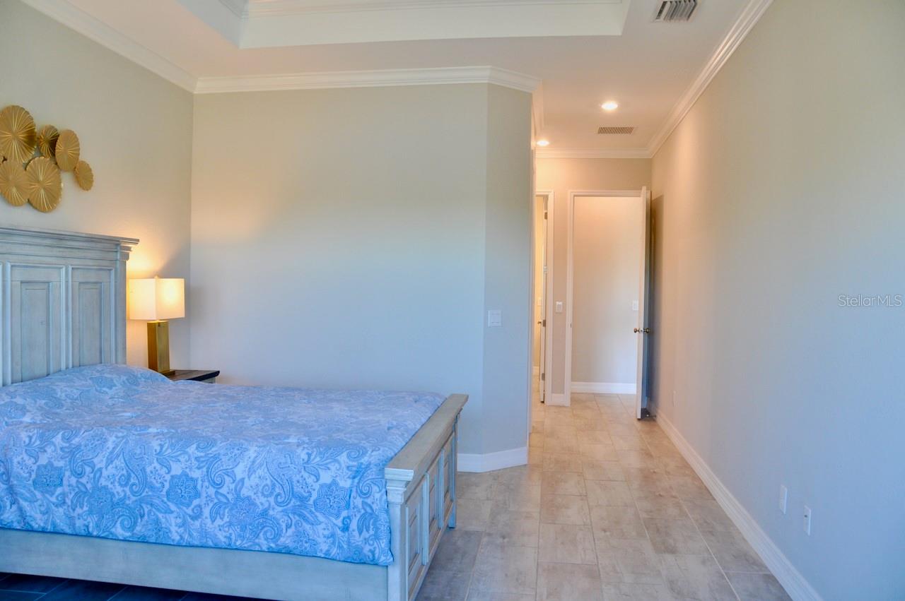 HARBOR WEST - Residential