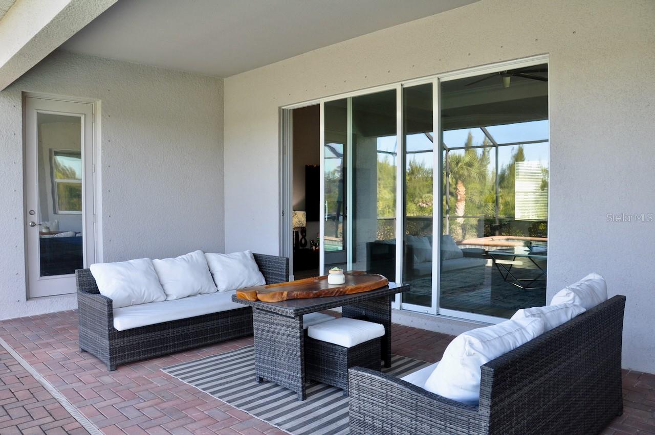 HARBOR WEST - Residential