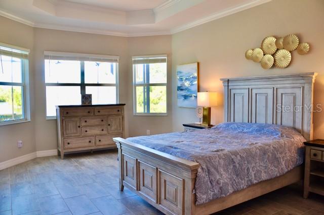 HARBOR WEST - Residential