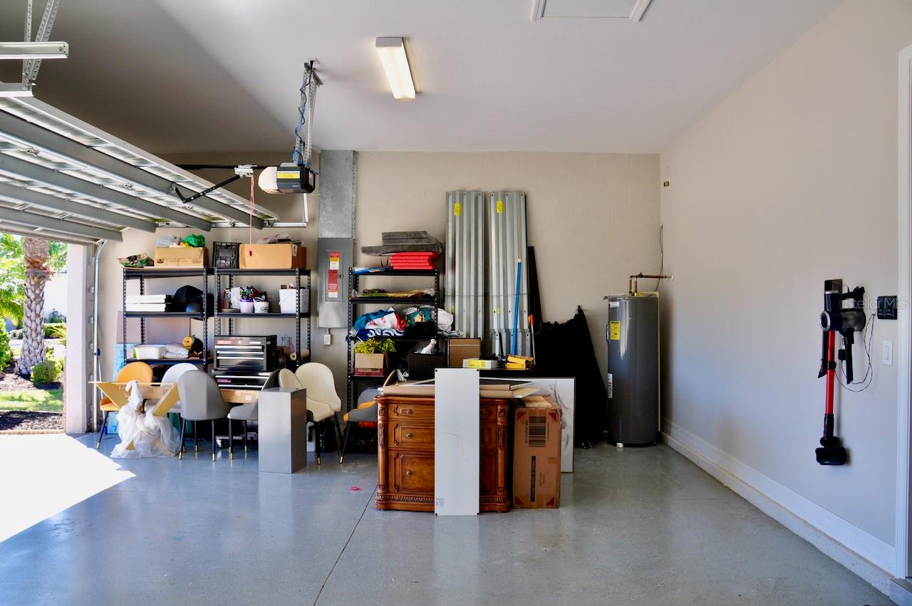 HARBOR WEST - Residential