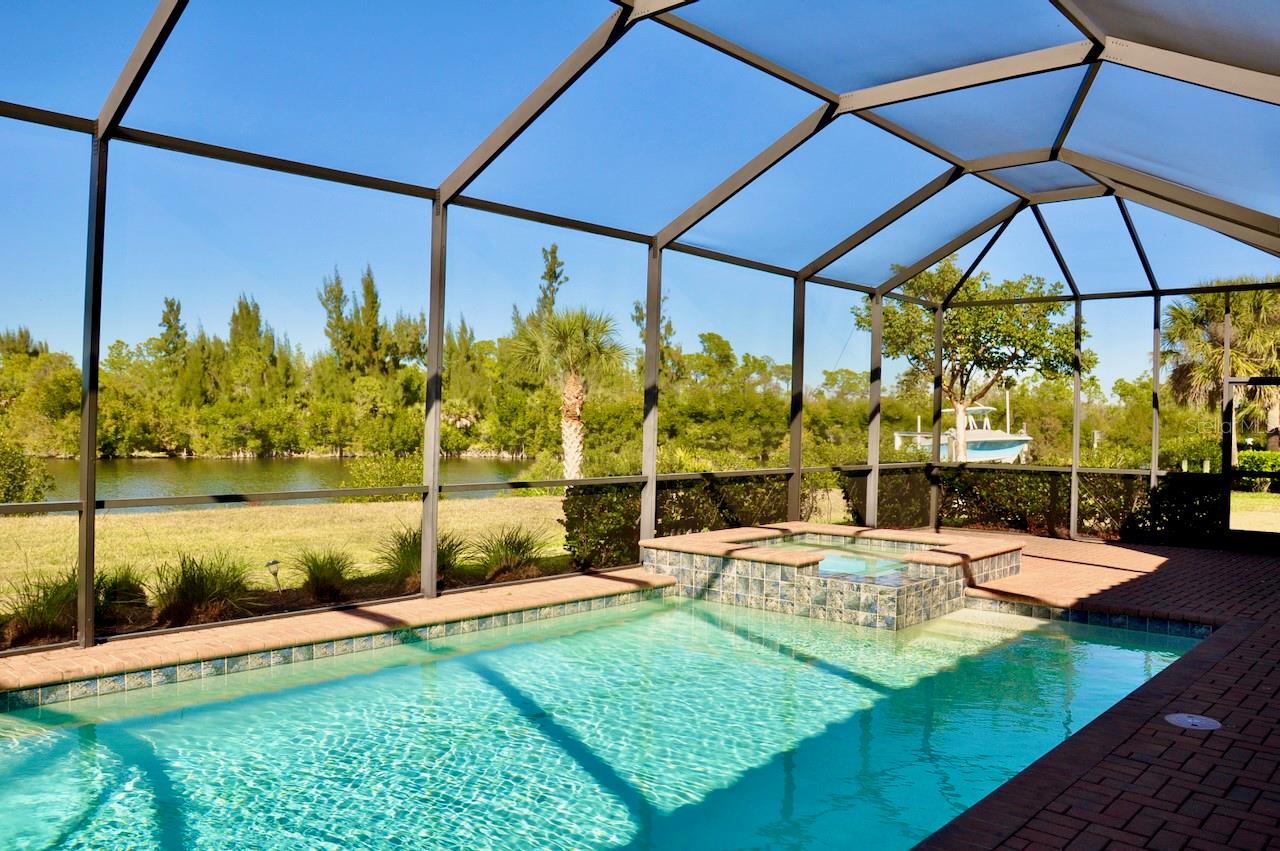 HARBOR WEST - Residential