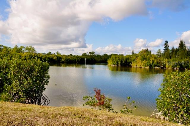 HARBOR WEST - Residential