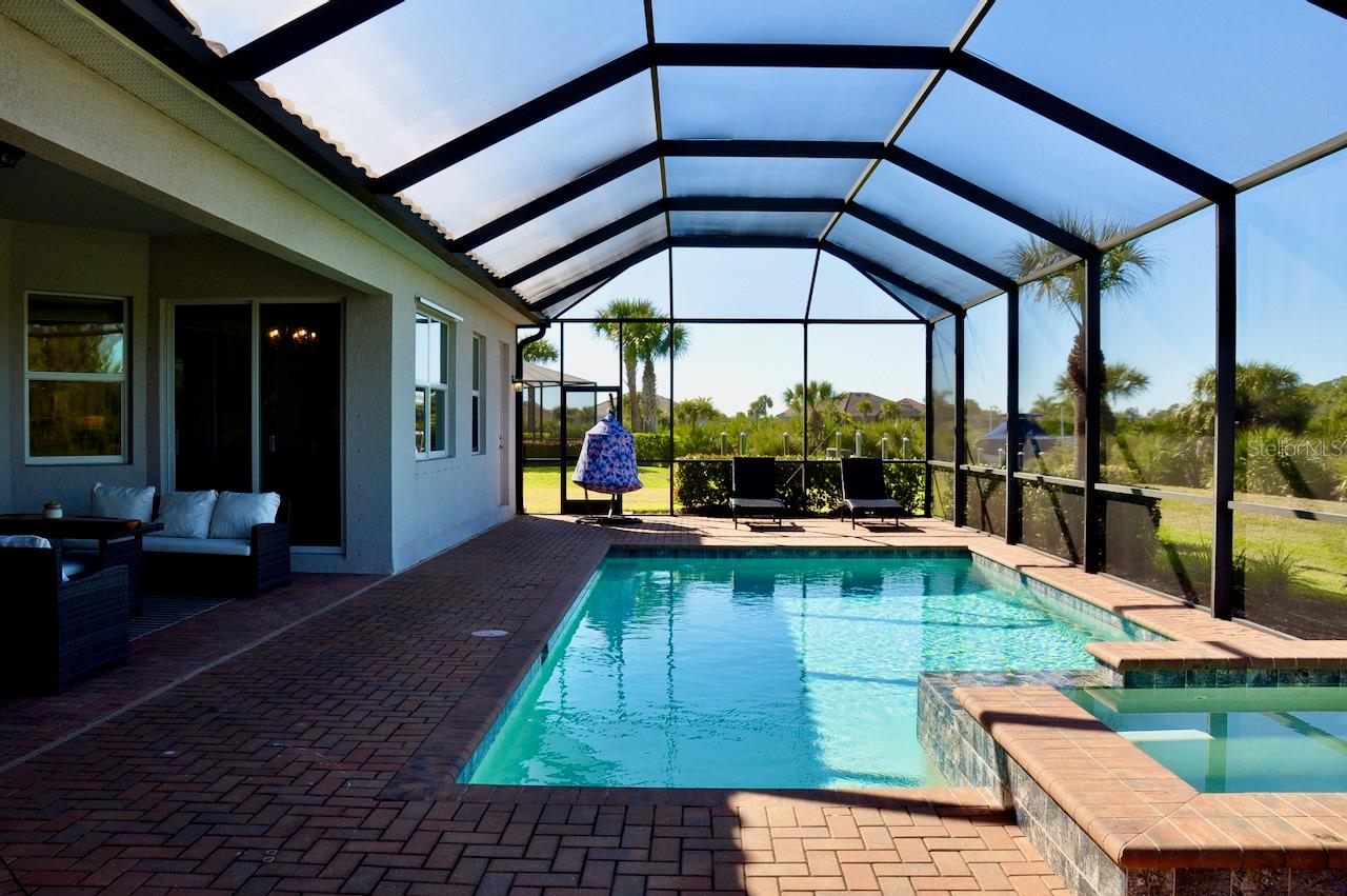 HARBOR WEST - Residential