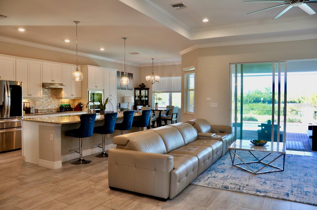 HARBOR WEST - Residential