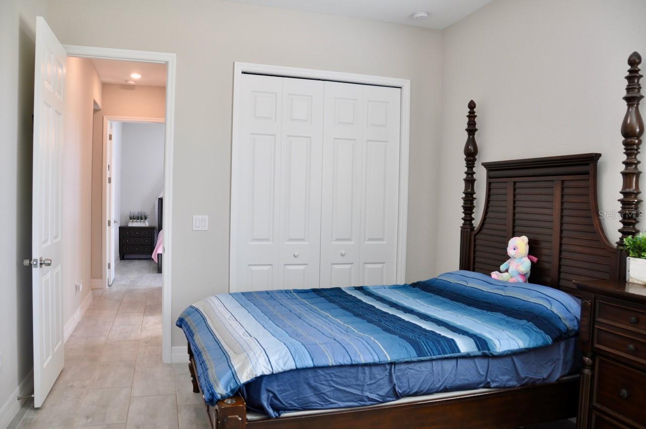 HARBOR WEST - Residential