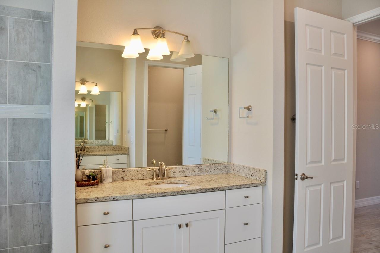 HARBOR WEST - Residential