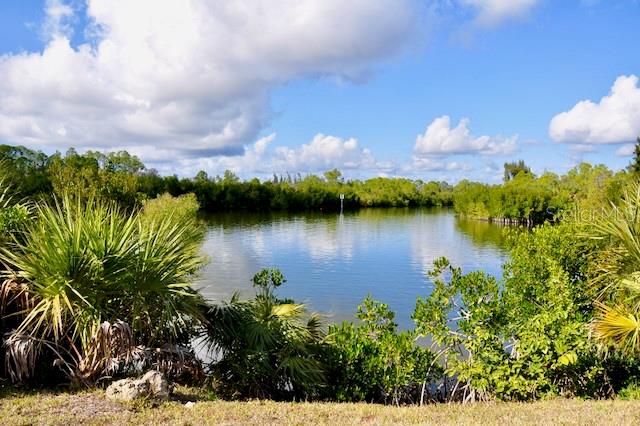 HARBOR WEST - Residential