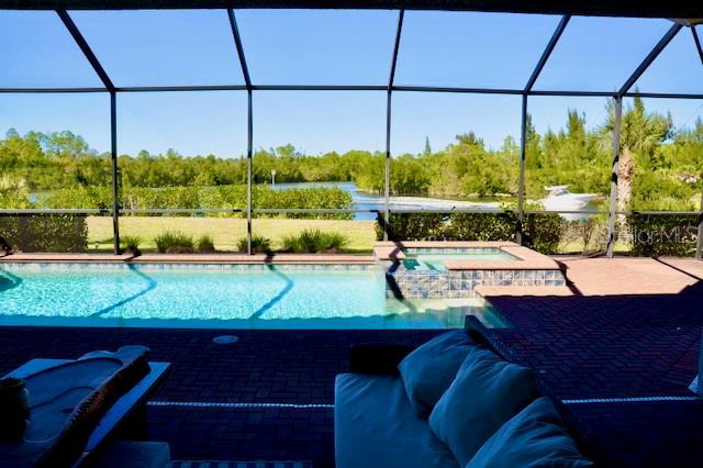 HARBOR WEST - Residential