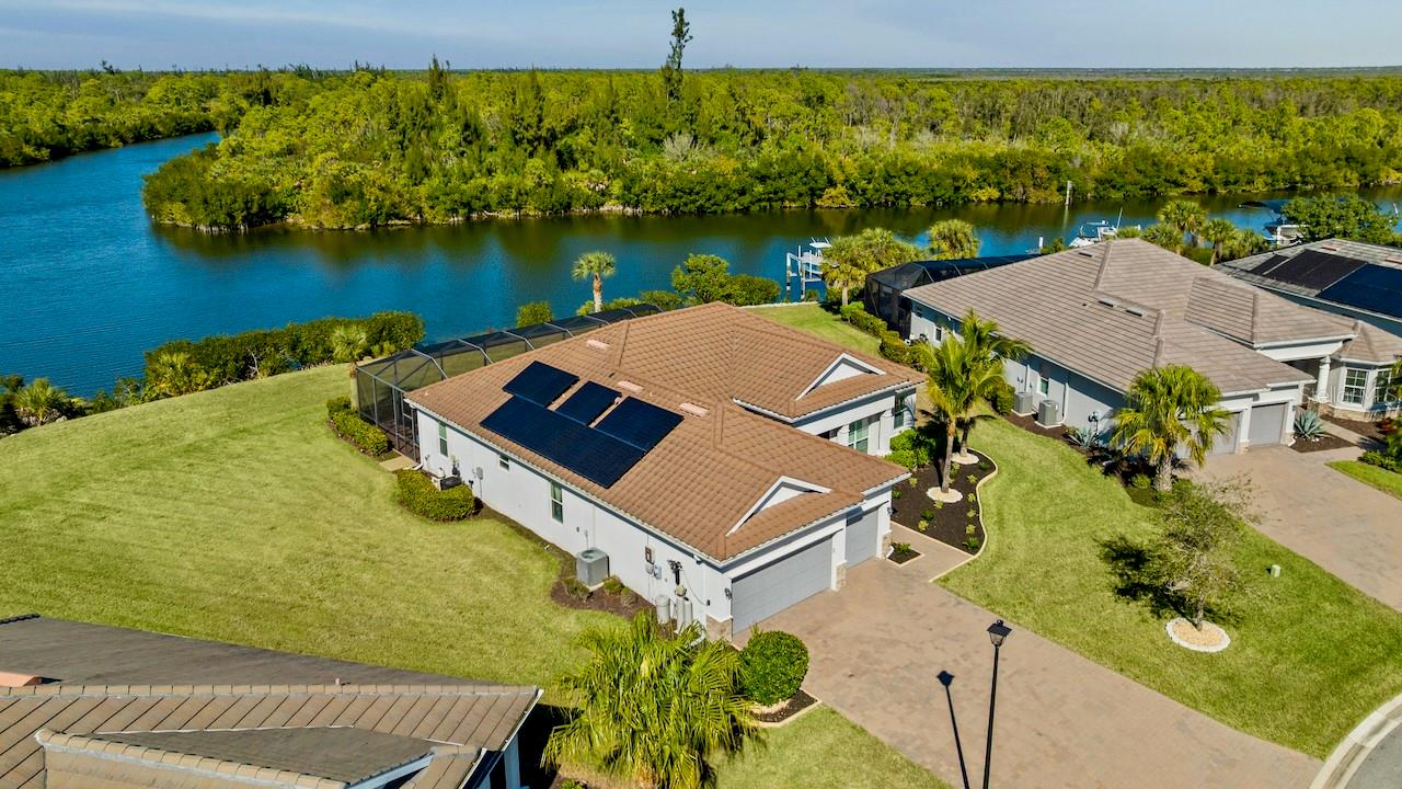 HARBOR WEST - Residential