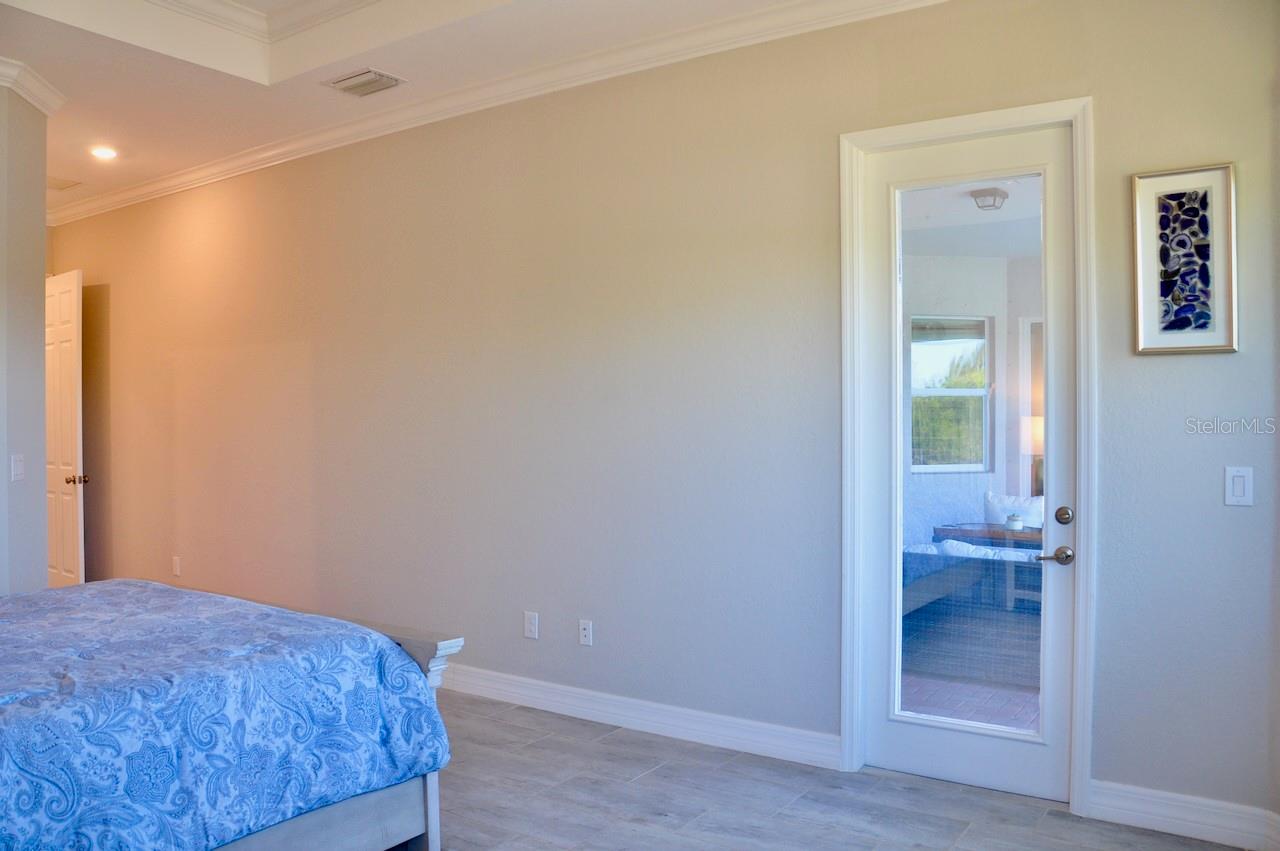 HARBOR WEST - Residential