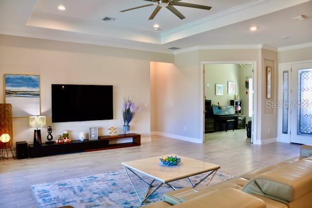 HARBOR WEST - Residential