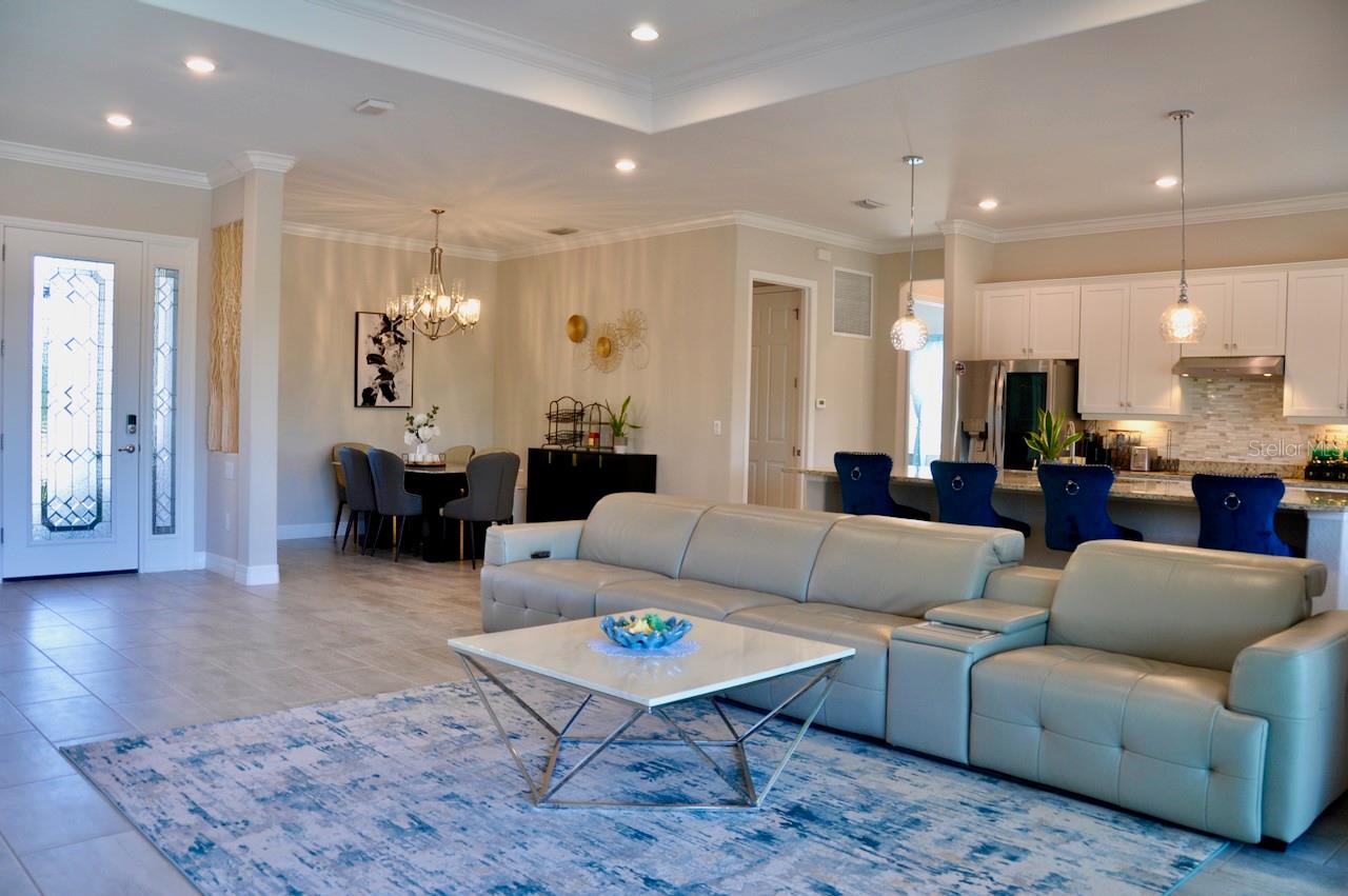 HARBOR WEST - Residential