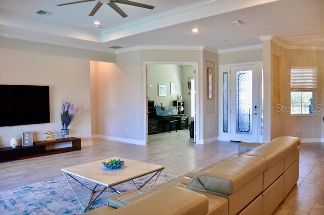 HARBOR WEST - Residential