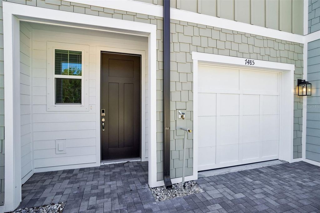 Photo of 7485 Deer Valley Cir, Tampa, FL 33635 (MLS # TB8510209)