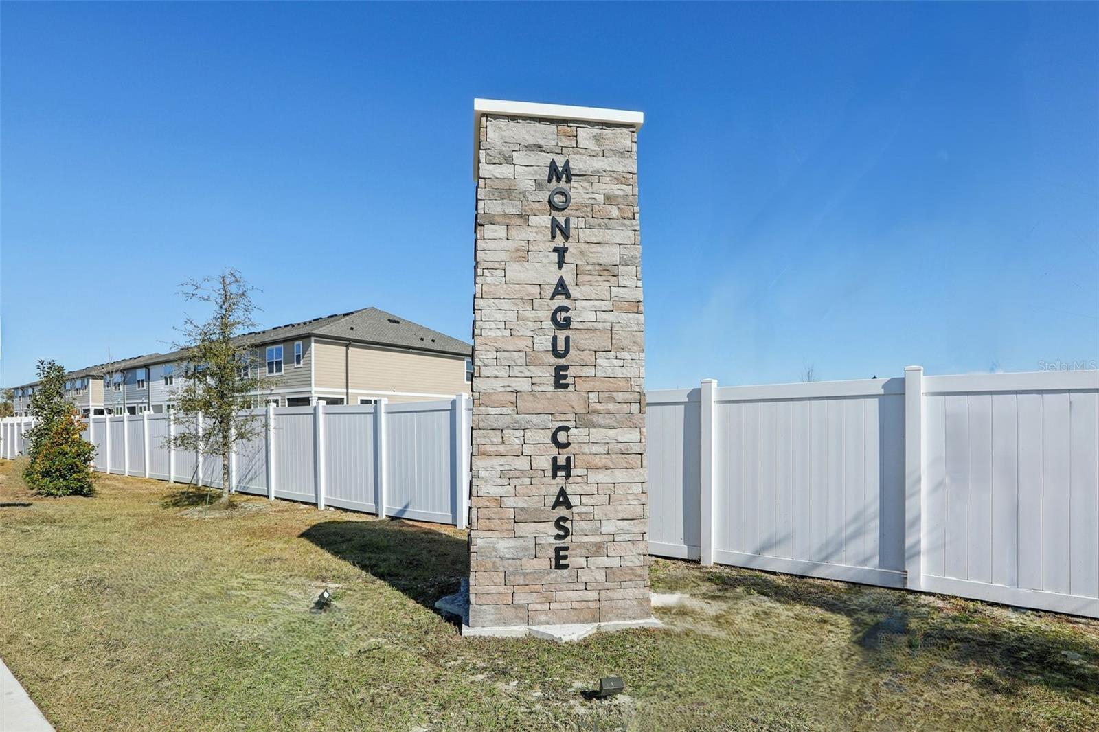 MONTAGUE TOWNHOMES - Residential
