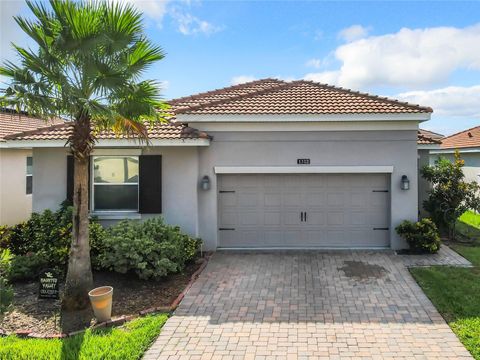 Photo of 1312 Oak Crest Street, Davenport, FL 33837 (MLS # O6353684)