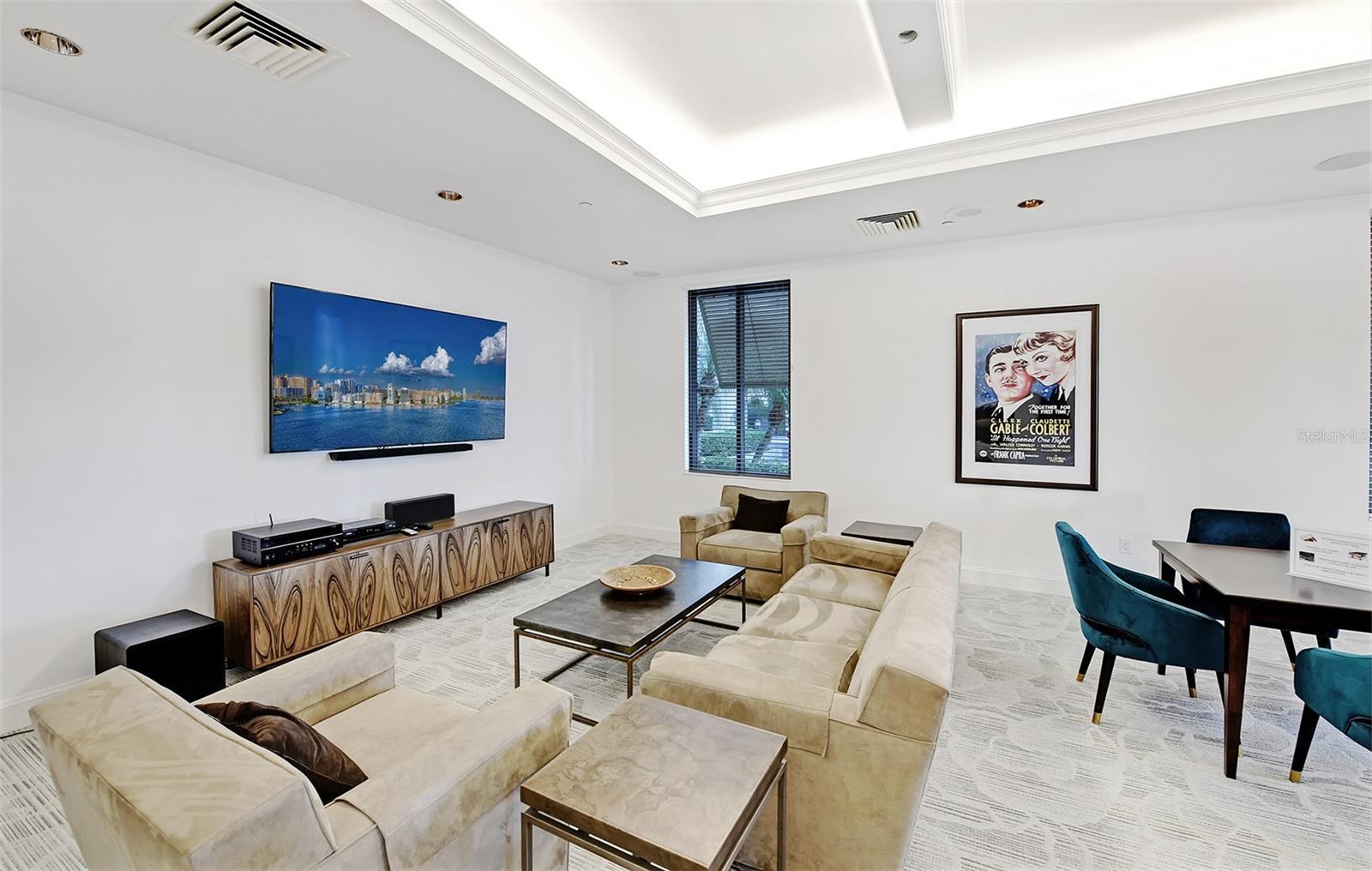 WATER CLUB - Residential