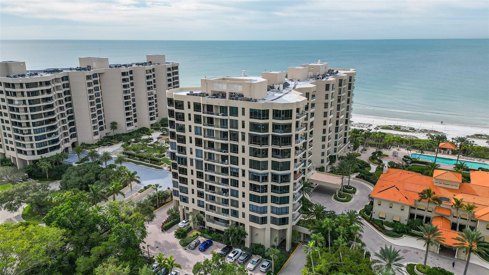 WATER CLUB - Residential