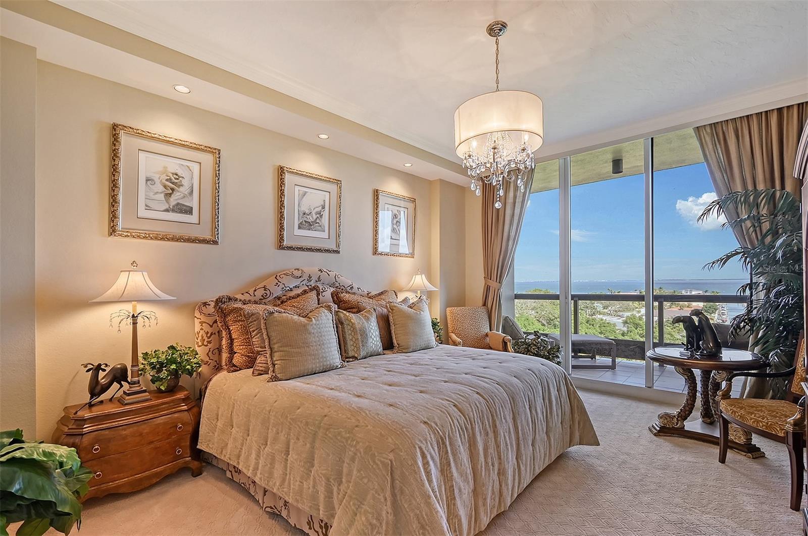 WATER CLUB - Residential