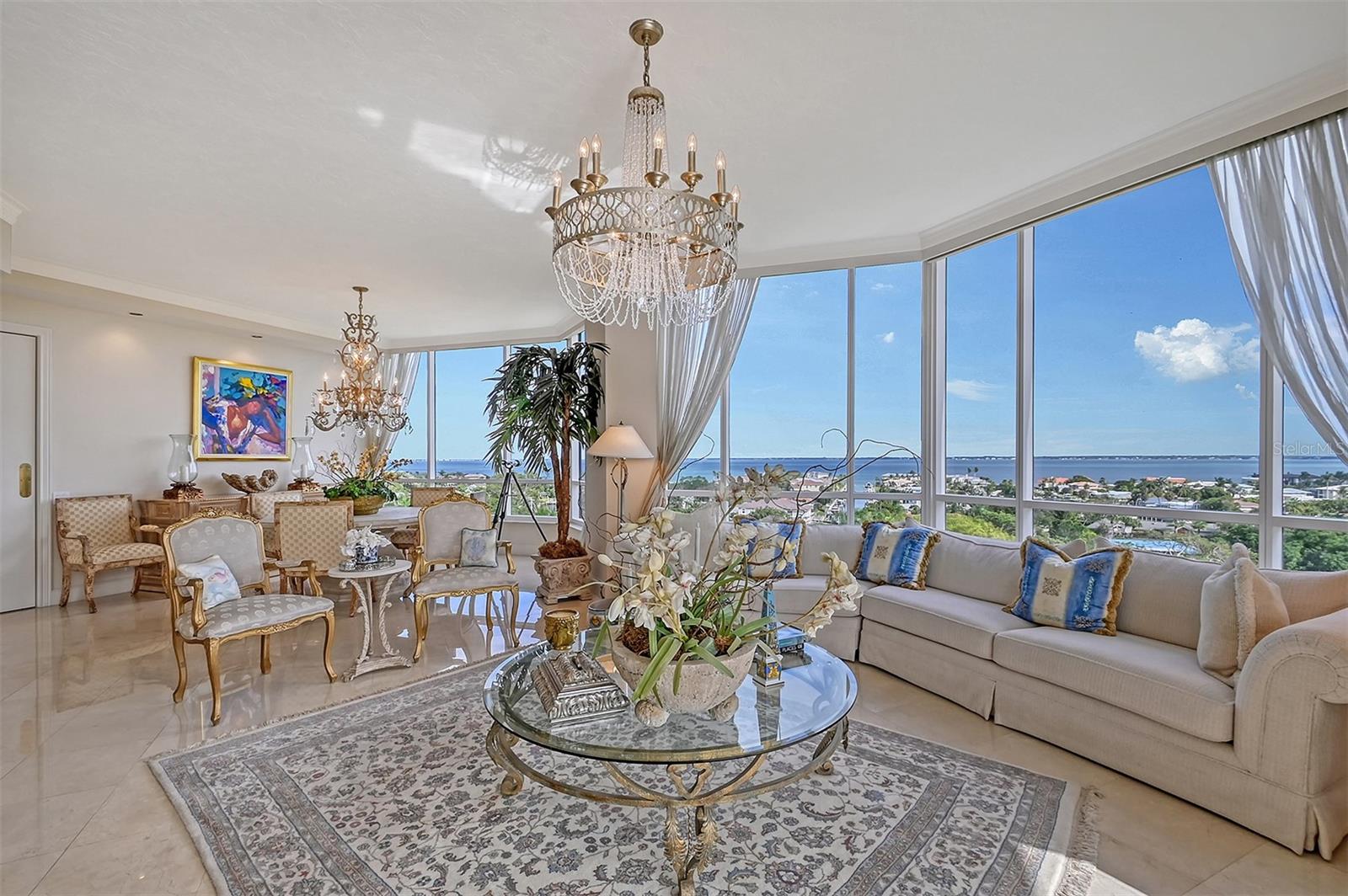 WATER CLUB - Residential