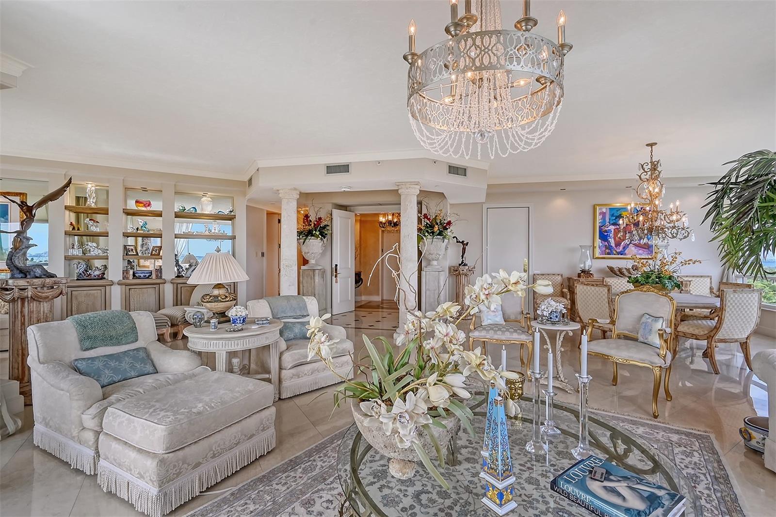 WATER CLUB - Residential