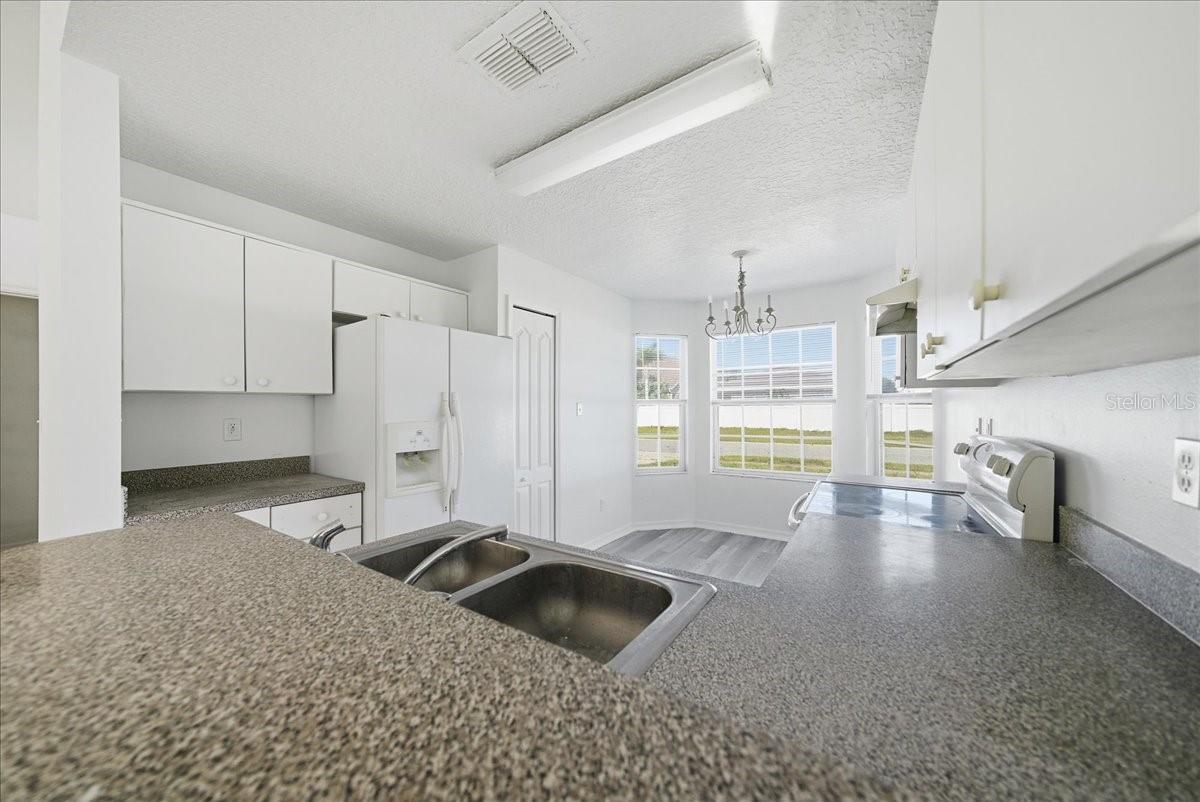 7962 NIAGARA FALLS COURT