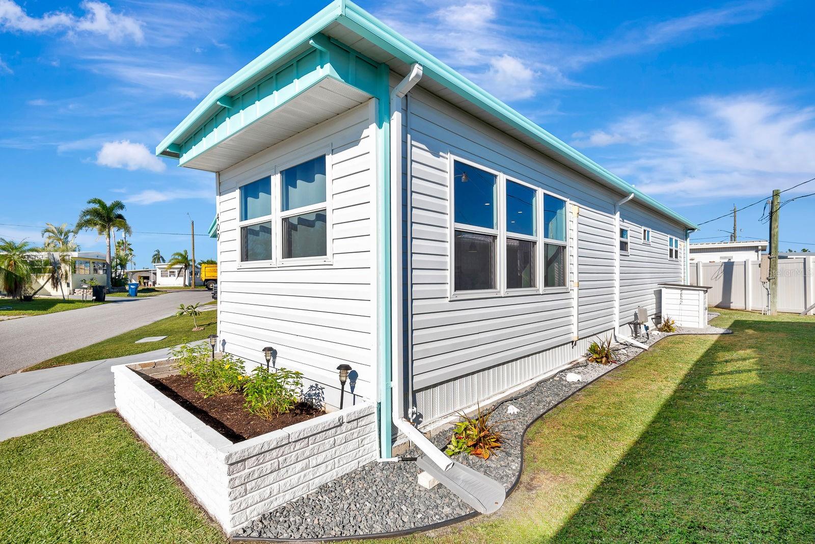 FLORIDANA MOBILE HOMESITE - Residential