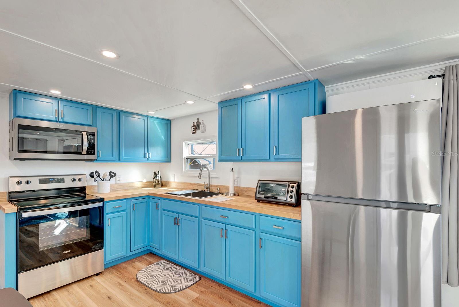 FLORIDANA MOBILE HOMESITE - Residential