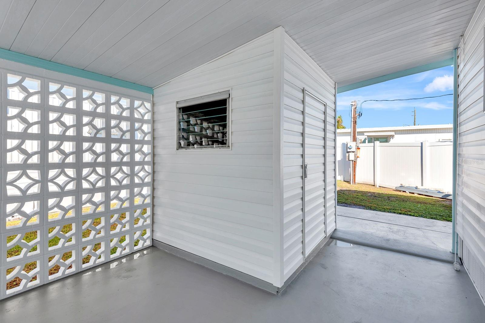 FLORIDANA MOBILE HOMESITE - Residential