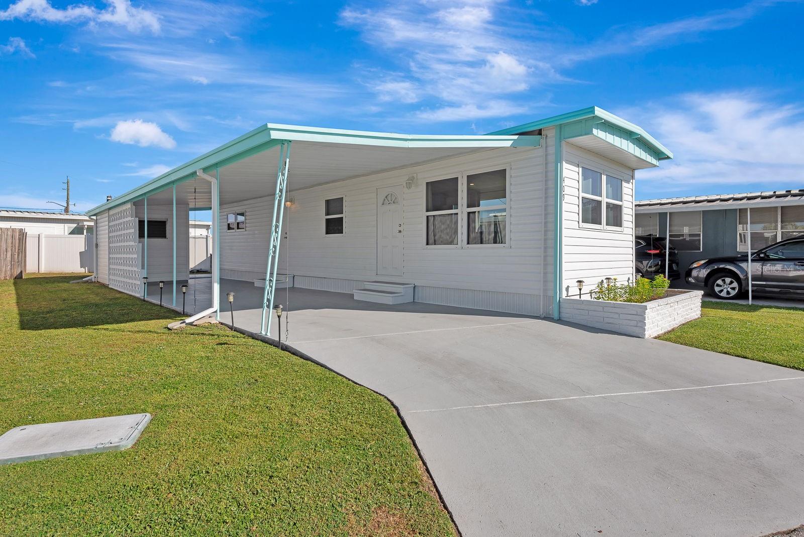 FLORIDANA MOBILE HOMESITE - Residential